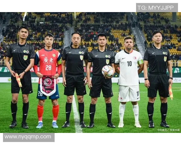 邹海足球：探索中国足球新星的成长之路与未来发展潜力